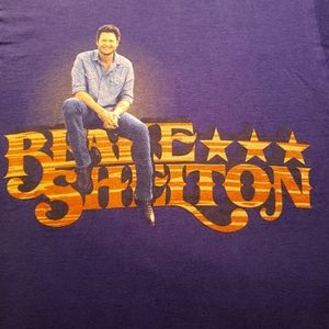 Blake Shelton concert tshirt